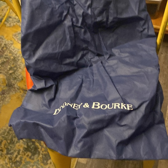 Orange/red Dooney and Bourke tote in good condition pebble leather - Picture 12 of 12